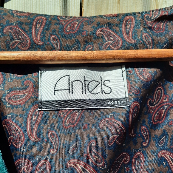 Vintage Green Suede Leather Vest - Picture 6 of 7